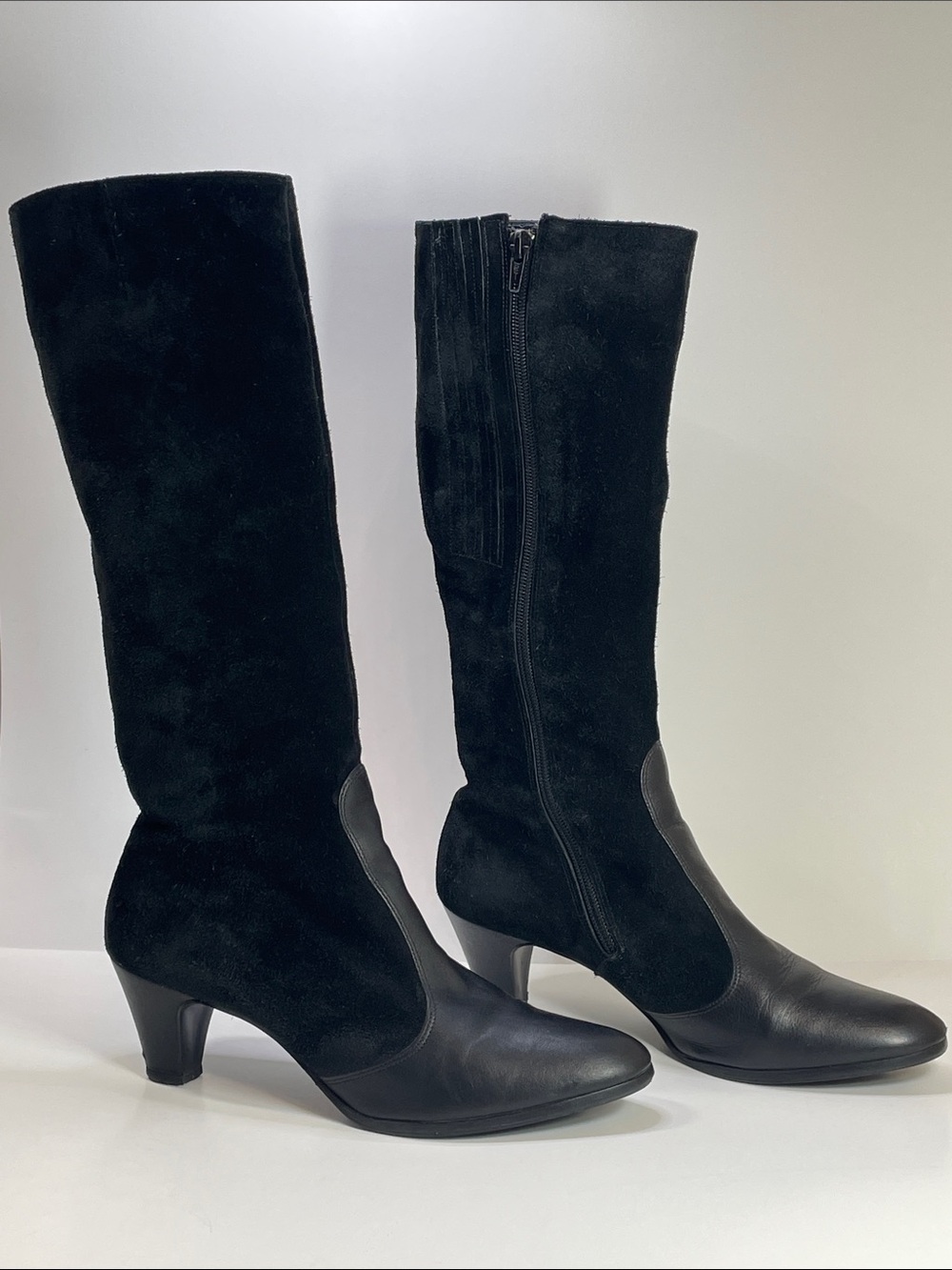 La Vallee Classic Black Knee-High Leather & Suede Women's Boots Size 8.5B